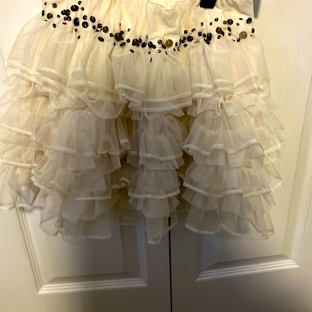 Abercrombie and fitch ruffled off white skirt in size XS